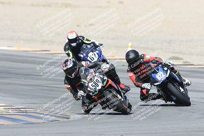 media/Oct-05-2025-CVMA (Sun) [[beeef4f201]]/Race 10-Formula Lightweight Twins Shootout/